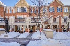 30 Mendelssohn Street 15, Toronto E04, ON M1L 0G8