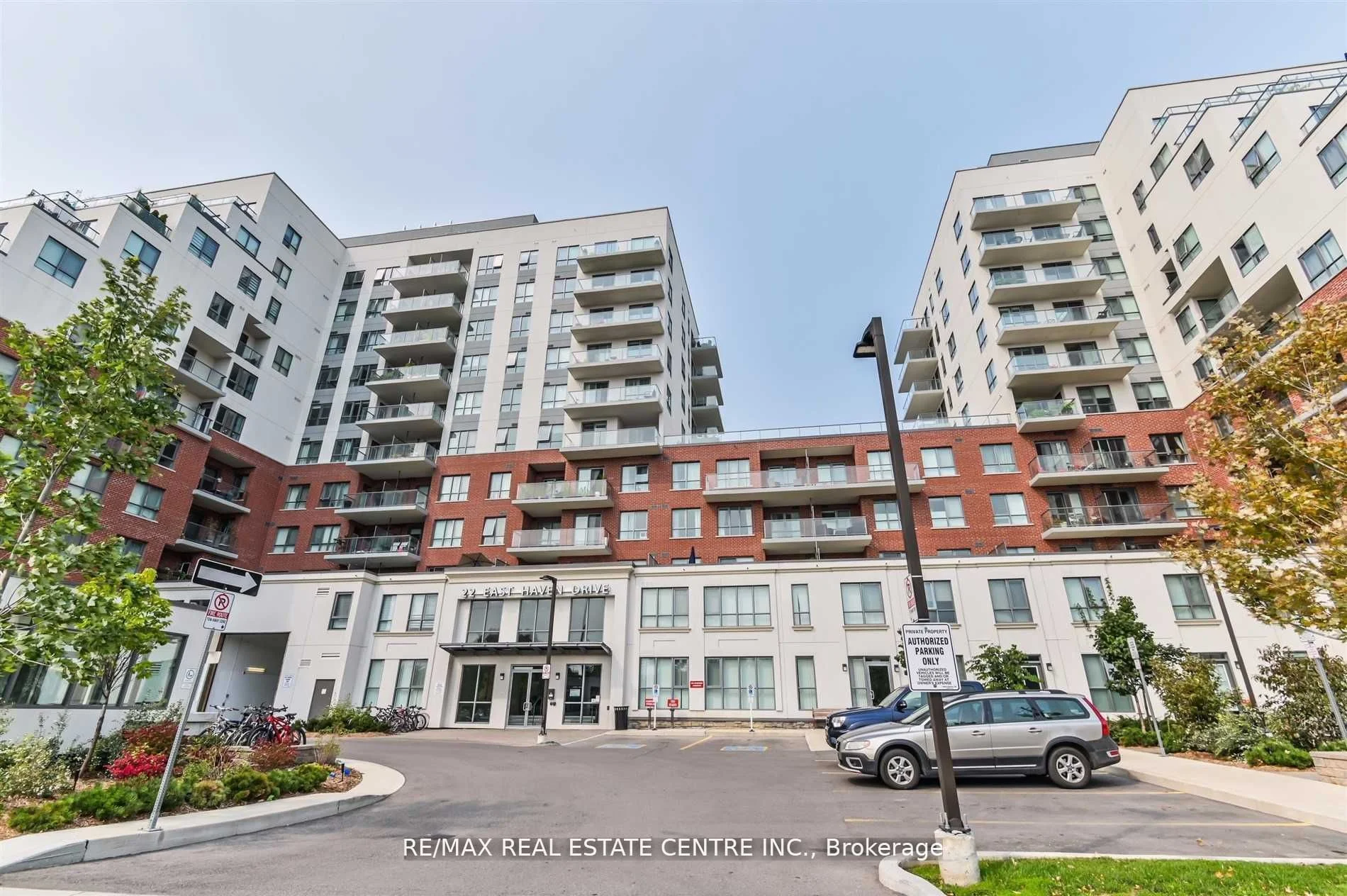 Condo Apartment in Toronto