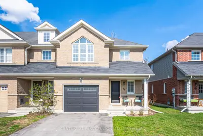 Att/Row/Townhouse in Clarington