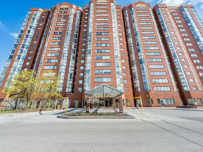 Condo Apartment in Toronto