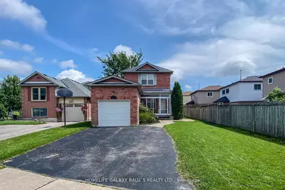 Detached in Pickering