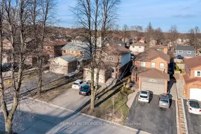 Detached in Pickering