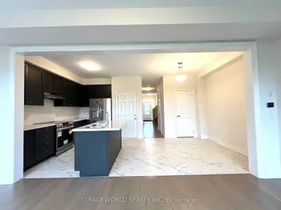 Att/Row/Townhouse in Pickering