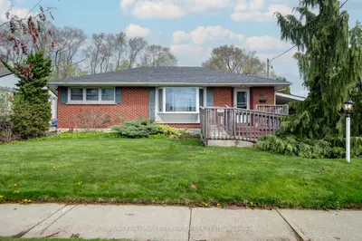 Detached in Oshawa