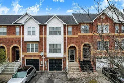 Att/Row/Townhouse in Clarington