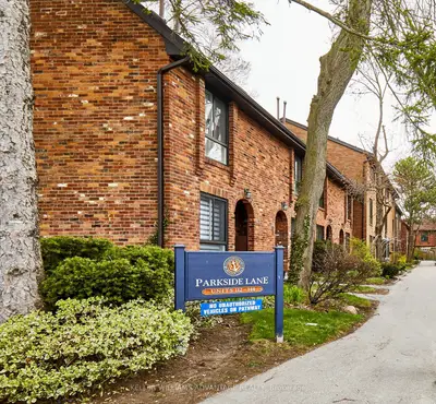 Condo Townhouse in Toronto