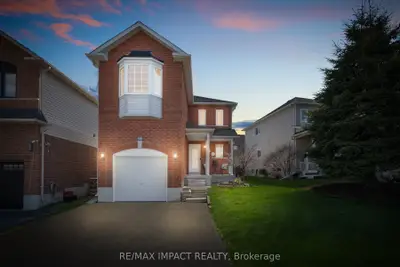 Detached in Scugog