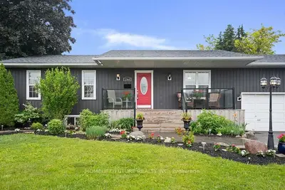 Detached in Oshawa