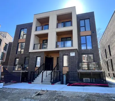 Condo Townhouse in Toronto