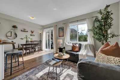 Att/Row/Townhouse in Clarington