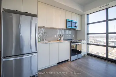 Condo Apartment in Whitby