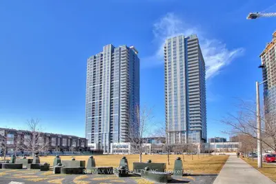 275 Village Green Square 2821, Toronto E07, On M1s 0l1
