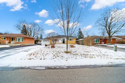 729 Glenforest Street, Oshawa, On L1j 5e9