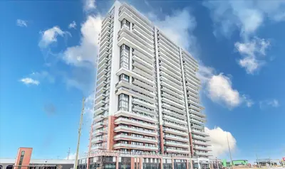 Condo Apartment in Oshawa