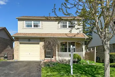 Detached in Oshawa
