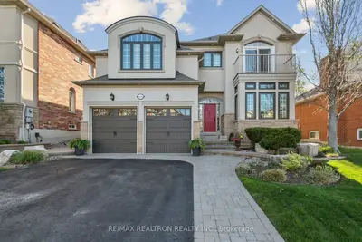 Detached in Pickering