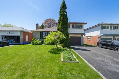 Detached in Oshawa