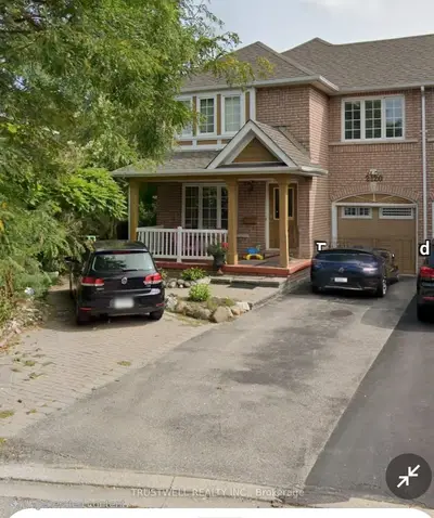 Semi-Detached in Pickering