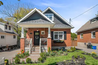 Detached in Oshawa