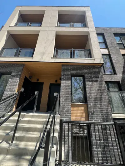 Condo Townhouse in Toronto