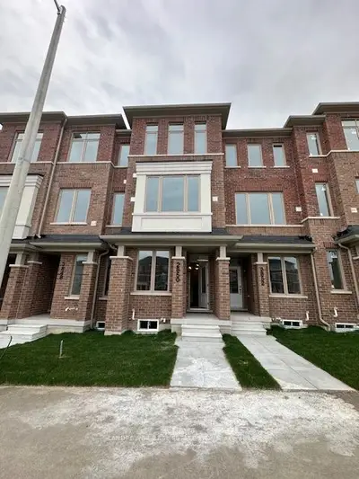 Att/Row/Townhouse in Pickering