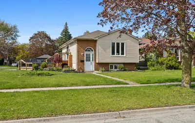 Detached in Oshawa