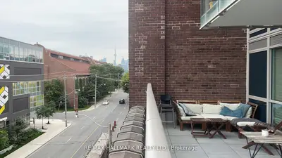 Condo Apartment in Toronto