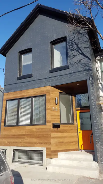Triplex in Toronto