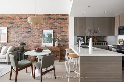 Condo Apartment in Toronto