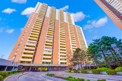 Condo Apartment in Toronto