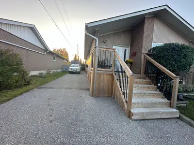 Detached in Pickering