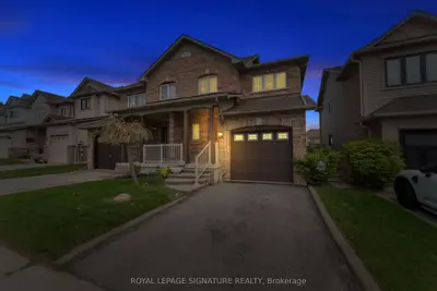 Semi-Detached in Whitby