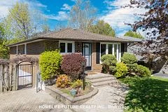 Detached in Oshawa