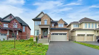 Detached in Oshawa