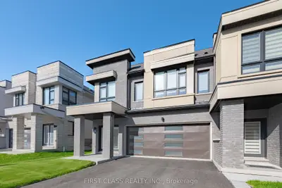 Att/Row/Townhouse in Clarington