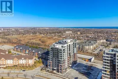 Condo Apartment in Clarington