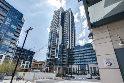 Condo Apartment in Toronto