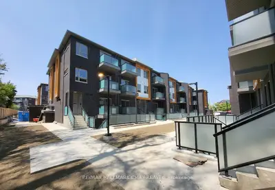 Condo Townhouse in Toronto