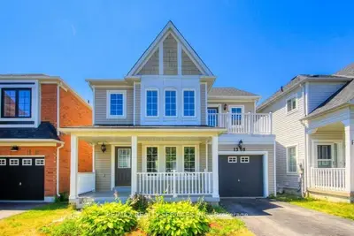 Detached in Oshawa