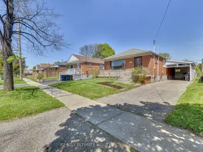 Detached in Toronto