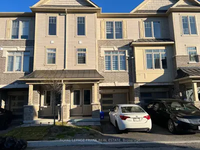 Att/Row/Townhouse in Clarington