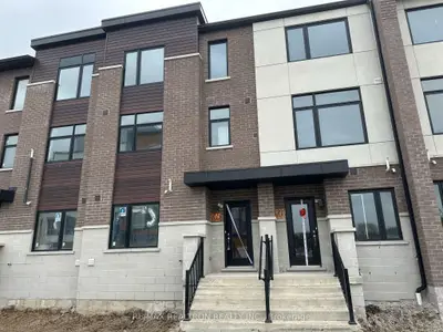 Condo Townhouse in Pickering