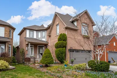 Detached in Pickering