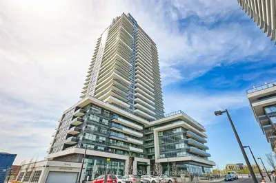 Condo Apartment in Pickering