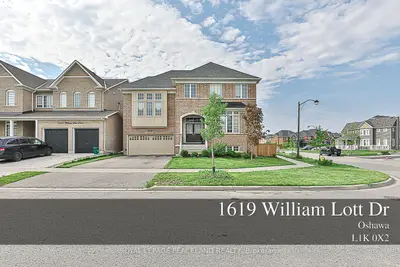 Detached in Oshawa
