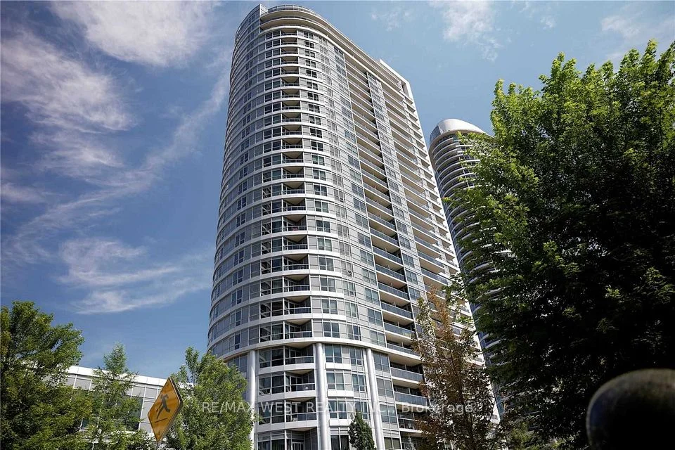 151 Village Green Square 2805, Toronto E07, On M1s 0k5