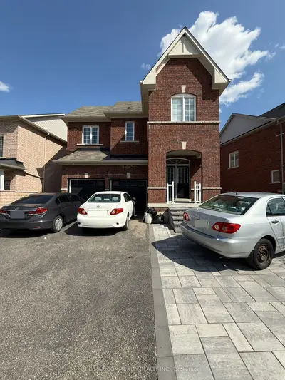 Detached in Pickering