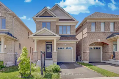 Detached in Oshawa