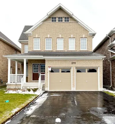 Detached in Oshawa