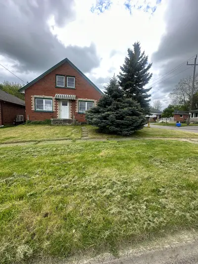 Detached in Oshawa